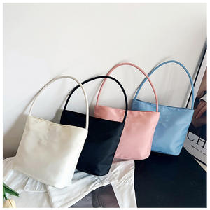 Bolsos de Hombro de Nailon para Mujer con Cierre de Cremallera y Forro de Poliéster - Regalo de Cumpleaños para Trabajadores de Oficina y Actividades de Team Building - Product Image 4