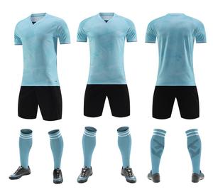 Vente en gros de maillots de football imprimés sur mesure Kits de football Vêtements de sport de conception Survêtement de football Technique teinte par vêtement - Product Image 5
