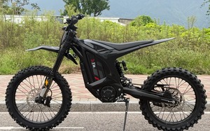 Motocicleta con Marco de Aluminio Forjado, Velocidad de 100 km/h, Alcance de 50 km, Leopard XE PRO S Arctic Leopard 880 - Product Image 2