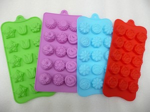 Juego de moldes de silicona con forma de flor de 15 cavidades para decoración de galletas, pasteles y fabricación de bloques de cera - Product Image 3