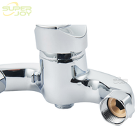 Robinet de salle de bain mural monocommande chaud/froid chromé avec poignée en zinc et douchette à jet doux effet pluie