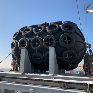 Defensa Neumática Cilíndrica de Goma Negra de 3000*6000mm, Certificación ISO, Calidad Superior, Garantía Postventa sin Preocupaciones, Venta Directa de Fábrica - Product Image 2