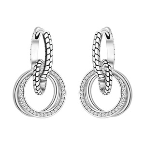 Pendientes/argollas clásicos de latón blanco con patrón de piel de serpiente de múltiples anillos, originales, de nicho, pendientes de alta gama para mujer - Product Image 1