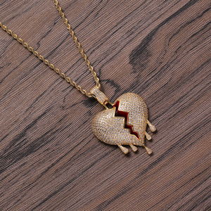 3D Rissiges Blutendes Herz Anhänger-Halskette, Klassischer Messing CZ Hip-Hop Rap Schmuck für Männer - Product Image 2
