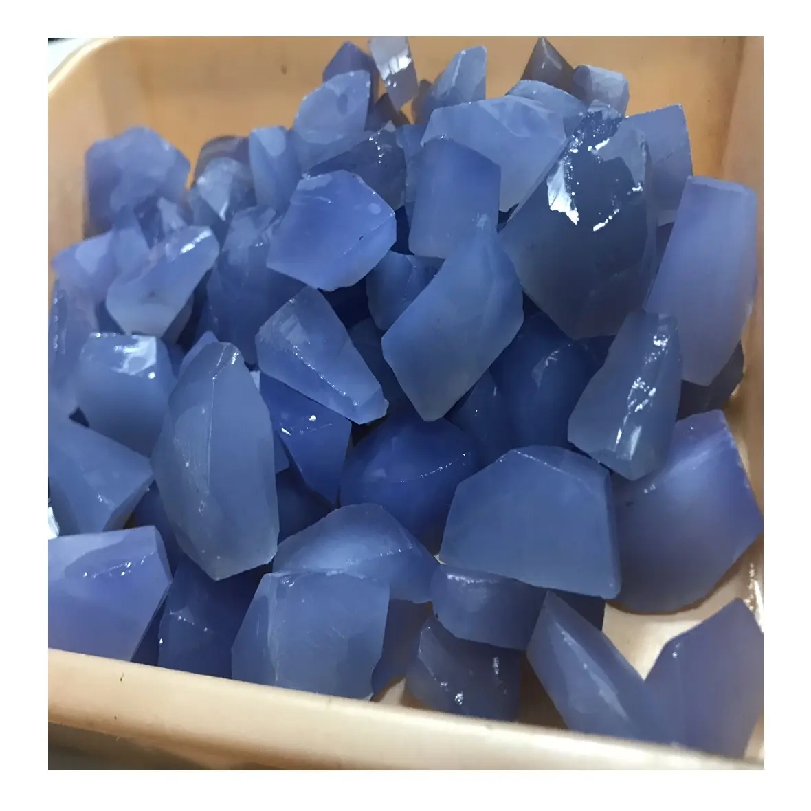 Wonderful High Grade Bright Blue Colored Good For Polishing Cutting Jewelry Available in Wholesale price 100% Natural Raw Chalcedony AAAA