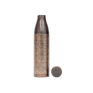 Boissons en cuivre sur mesure avec motifs indiens sur le thème du paon pour un usage domestique - Product Image 1