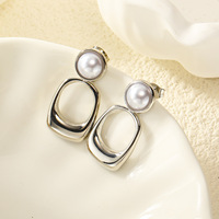 Boucles d'oreilles pendantes géométriques en acier inoxydable avec fausses perles creuses pour femme, idéales au quotidien