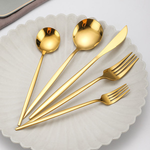 Juego de Cubiertos Desechables de Acero Inoxidable Sostenible de 20 Piezas, Cubiertos Dorados que Incluyen Tenedor y Cuchillo para Bodas y Hoteles - Product Image 1