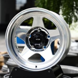 Jantes forgées HTOR personnalisées 15x8 <span class=keywords><strong>16x8</strong></span> 17x8.5 18x9 5x127 5x139.<span class=keywords><strong>7</strong></span> à petit rebord profond polies pour tout-terrain, compatibles Wrangler 392 Jimny Sierra - Product Image 2