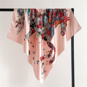 批发奢华90厘米方形女式围巾夏季女士涤纶丝绸手感定制精品马花设计数码 - Product Image 2