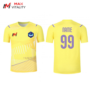 Kaos Jersey Sepak Bola Lengan Pendek Pria Berkualitas Tinggi OEM Desain Grid Gradasi Kustom Logo Kerah V Reguler Atasan Olahraga - Product Image 1