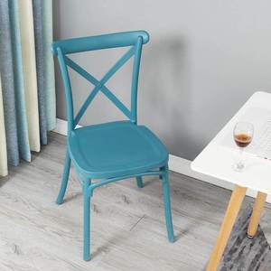 <span class=keywords><strong>Chaises</strong></span> de salle à manger d'extérieur <span class=keywords><strong>en</strong></span> <span class=keywords><strong>plastique</strong></span> PP rigide, empilables, robustes, de couleur <span class=keywords><strong>blanc</strong></span> nordique, pour événements, vente <span class=keywords><strong>en</strong></span> gros - Product Image 2