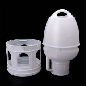 Abbeveratoio <span class=keywords><strong>per</strong></span> Animali Domestici da 1L in Polipropilene con Manico in Legno, Alimentato a Energia Solare, Leggero, Contenitore <span class=keywords><strong>per</strong></span> Acqua <span class=keywords><strong>per</strong></span> Piccioni e Uccelli - Product Image 4