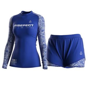 Ensemble de fitness pour femmes personnalisé, t-shirt de compression à séchage rapide avec grip antidérapant et short d'entraînement 2 en 1 - Product Image 1