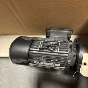 وحدة تحكم برمجة PLC صناعية أصلية جديدة من ريلاينس موتور MVM5250D بقوة 1/3 حصان جاهزة في المستودع بدون علبة - Product Image 1