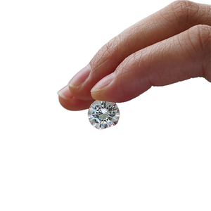 Pierre de moissanite ronde de 3-18 mm, taille DEF VVS, créée en laboratoire, avec jeu de couleurs/effet de feu et 0,1-4 carats - Product Image 1