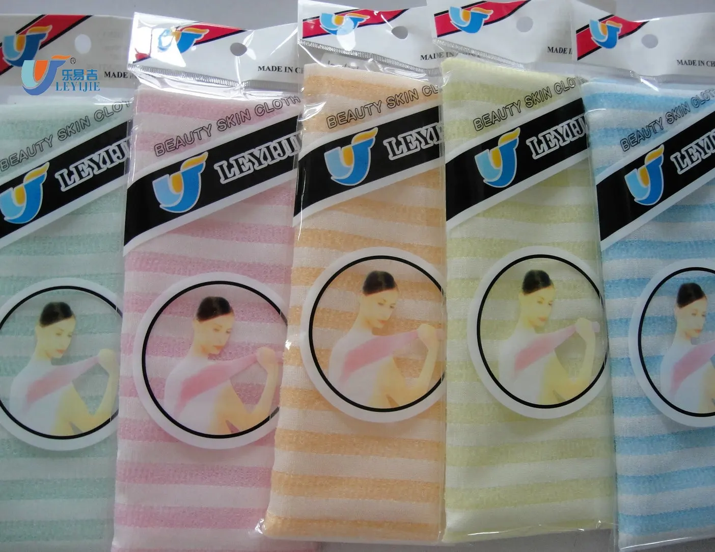2021 New Extra Soft 100% Nylon Exfoliating Bath Scrub Towel Nylon Japanese Hand Body Warp Towels