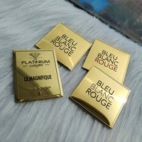 Autocollants en métal aluminium personnalisés, imprimés par UV, gaufrés, imperméables, étiquettes d'emballage pour flacons de parfum, artisanat de bougies, résistants