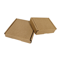 Boîtes d'expédition en carton ondulé recyclables et durables avec gaufrage et doublure en mousse pour vêtements et cadeaux - Emballage personnalisé avec logo