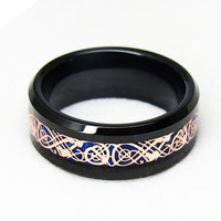 Bague pour homme en carbure de tungstène bicolore bleu et noir, motif dragon celtique bleu