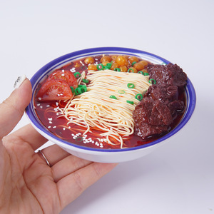 Modelo de fideos de res realistas a escala 1:1 para video corto; accesorios de comida realistas: fideos de res estofados y fideos de tripas de cerdo. - Product Image 4