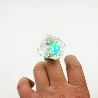 Anneau lumineux LED clignotant blanc effet diamant pour fêtes, Noël, enterrement de vie de jeune fille, Saint-Valentin, Nouvel An chinois, Pâques