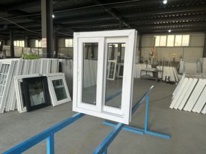 Desain Kisi Kaca Besar Gaya Amerika Desain Grill Bingkai Hitam PVC Seri Geser Eropa 62 Keamanan Kaca Jendela Pintu Ki - Product Image 3