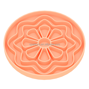 Neues Design Haustier-Fressnapf mit Langsamer Fütterung Blumenform BPA-frei Personalisierter Slow-Feeder Silikon-Hundenapf - Product Image 1