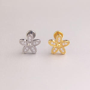 Boucles d'Oreilles Labret en Acier Inoxydable avec Fleur Étoile et Lèvres Piercing Zircon Monroe Anneau d'Oreille Tragus Helix Piercing Cartilage, 1 Pièce - Product Image 1