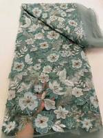 Tissu en dentelle française de luxe fait main et écologique, orné de perles et de sequins brodés délicats, pour robes de mariée élégantes