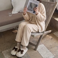 XIXITIAO Chaussons d'intérieur doux et chauds pour femme, style vintage à carreaux avec nœud, en fourrure, antidérapants en TPR