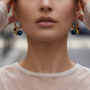 Orecchini a Cerchio Boho Vintage con Pietra Naturale, Perla Imitazione e Ciondolo a Campana per Donna, Accessorio Quotidiano - Product Image 1