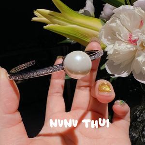 Chapado en oro Estilo Vintage sirena Ji Flash diamante arreglo pulsera Tahi Jacquard anillo circón perla anillo conjunto hecho de latón - Product Image 1