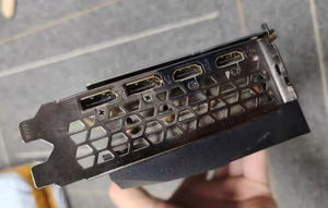 Carte graphique GPU Gigabyte RX <span class=keywords><strong>6900</strong></span> <span class=keywords><strong>XT</strong></span> 16 Go Triple Fan d'occasion - Product Image 4