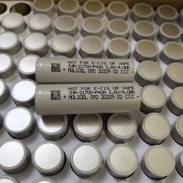 100% Grade a Low Temperature Molicell 21700 P42A 4200mAh 10C 45A 3.7V Lithium Ion Rechargeable Battery for RC Drones