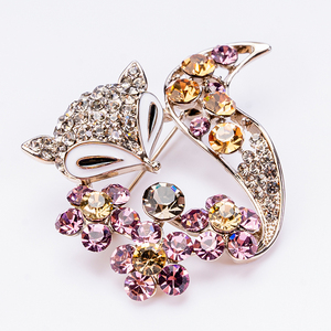 Mariage de luxe rose Clip Broche Anime dames femmes Hijab épingles de sûreté Badge cadeau strass cristal 3D personnalisé Animal <span class=keywords><strong>renard</strong></span> broche - Product Image 2