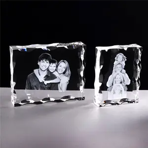 Cadeau d'anniversaire de mariage en cristal, personnalisé, nouvelle collection, 3d, ciré au Laser, Photo de jésus et famille - Product Image 1