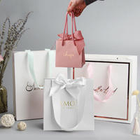 Sac d'Emballage de Luxe Personnalisé en Carton Blanc avec Poignée Ruban, Sacs en Papier Imprimés sur Mesure avec Votre Propre Logo