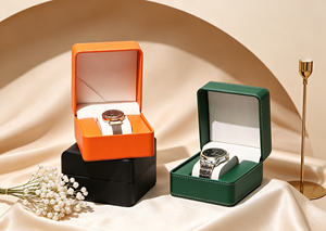 Boîte à montres haut de gamme XINYUAN BGE-01 en similicuir, base rigide, structure à ouverture rabattable, doublure en flanelle blanche douce, boîte magnétique - Product Image 6