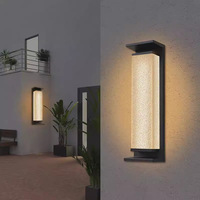 Lampe murale solaire LED extérieure en aluminium, moderne, étanche, à fixation murale pour balcons, patios et jardins
