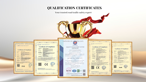 Luci di Segnalazione Stradale Ricaricabili a Energia Solare, Quattro Unità, Protezione IP54, Funzionamento 24/7 per Autostrade, Produzione Shenzhen - Product Image 6