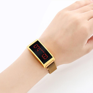 สุภาพสตรีแม่เหล็ก Led นาฬิกาอิเล็กทรอนิกส์ Touch รูปสี่เหลี่ยมผืนผ้าสีแดงตัวอักษรแฟชั่นมิลานไม่มีโลโก้ Lw08 - Product Image 5