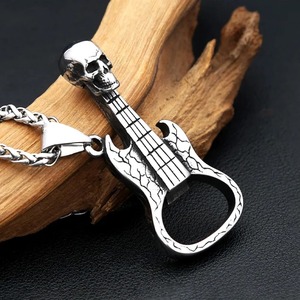 Yunnique – collier avec pendentif en forme de crâne de guitare, en acier inoxydable, style viking, ouvre-bouteille, bijoux cadeau pour hommes, chaîne de 60cm - Product Image 1