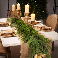 Realistische Künstliche Grüne Weihnachtsgirlande, Natürlich Aussehende Immergrüne Dekoration, Vielseitige Girlande für Feiertags-Kaminleiste/Treppenhaus/Tisch