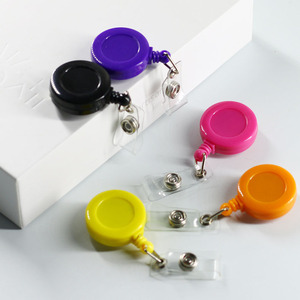 Porte-clés rond en ABS en gros, porte-badge rétractable par sublimation avec clip en métal alligator - Product Image 2