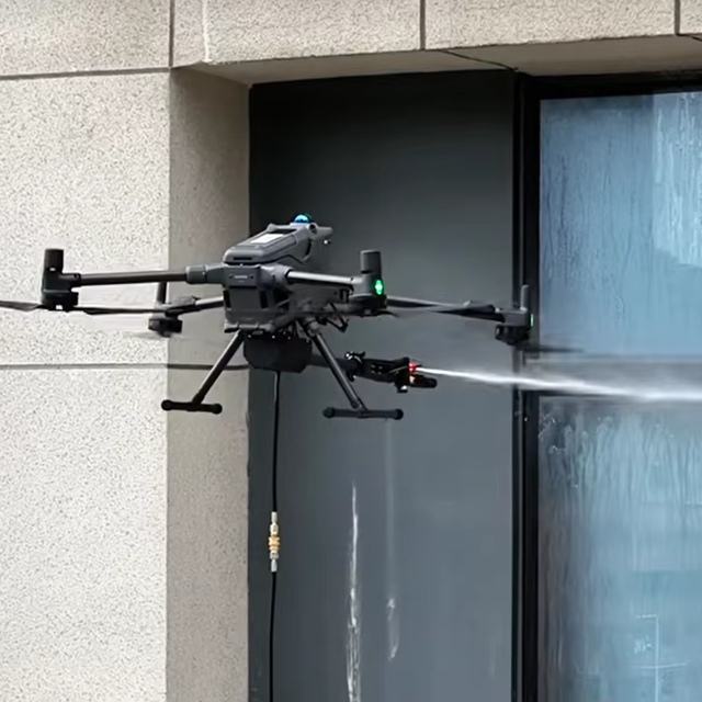 Matrice 400 Drone High-altitude Cleaning Kit with 30-38MPa Adjustable Spray for Facade and Solar Panel