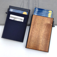 Dompet Kartu Kayu ramping Logo ukiran kustom untuk pria, dompet kartu kayu minimalis memblokir RFID Pop up, tempat kartu kayu dengan kantung uang