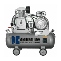 Compresseurs d'air à piston industriels Gamme de 4 kW à 7,5 kW Alimentés en courant alternatif 220 V/380 V Refroidis par air avec composant moteur principal Stationnaire