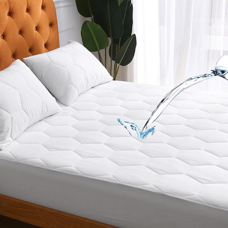 Desain baru quilt tahan air Hypoallergenic Bed Bug kasur penutup Anti debu menjadi kasur pelindung