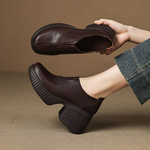 Meilleures ventes : Bottes mi-mollet décontractées en cuir de vachette pleine fleur, couleur unie, style rétro, avec ceinture décorative, antidérapantes, imperméables, à talon épais et confortable. - Product Image 3